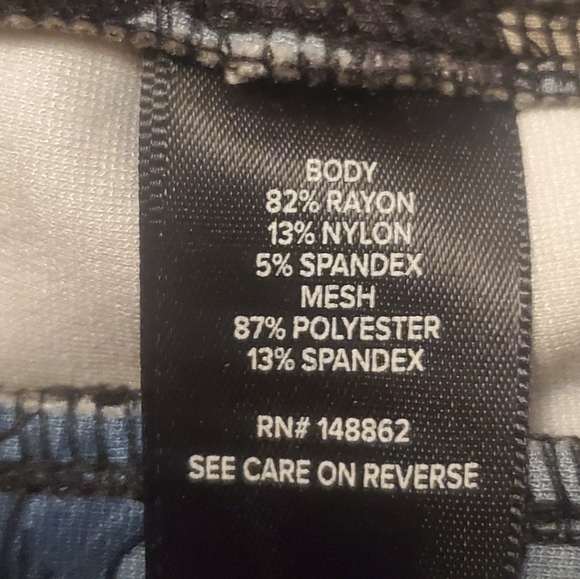 Torrid Pixie Pants Size 3R - Picture 7 of 8